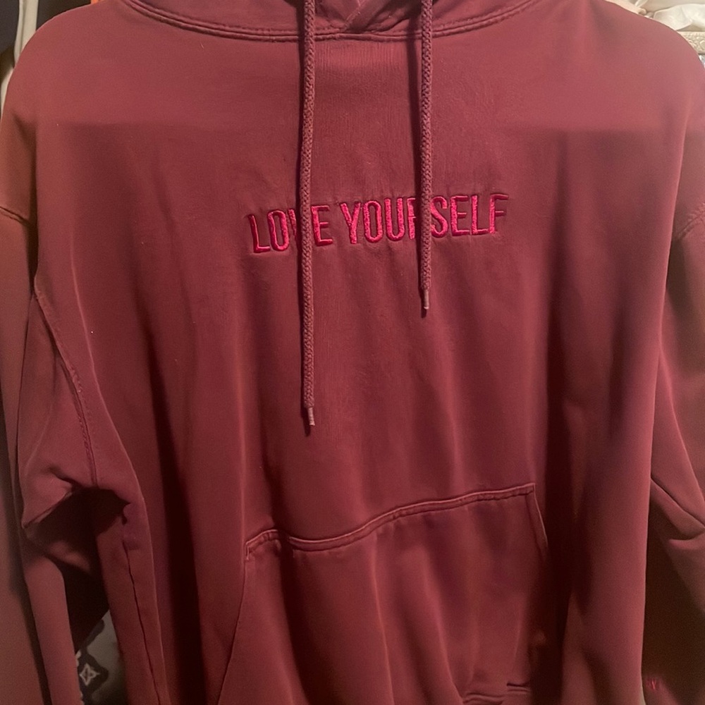 Love yourself hoodie phora collection